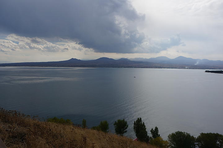 30. Sevano ežeras