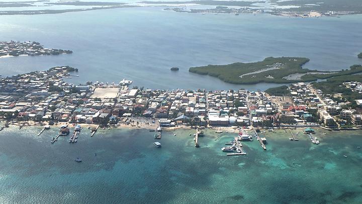 04-22 16 Ambergris Caye