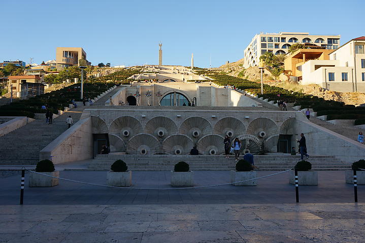 66. Jerevano kaskados